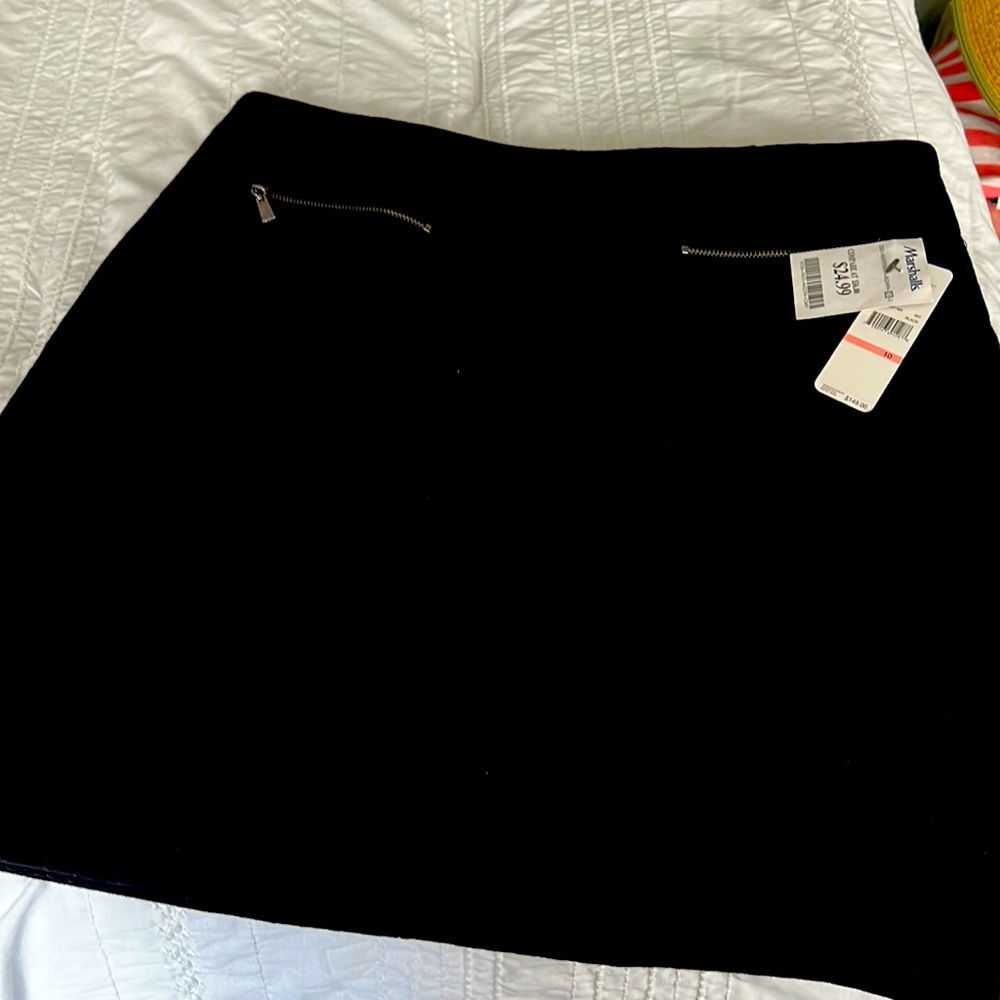 Laundry by Shelli Segal Black Skirt